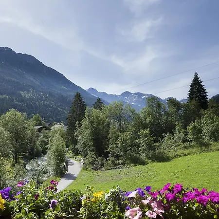 Appartementhaus Elmo Viehhauser Kg