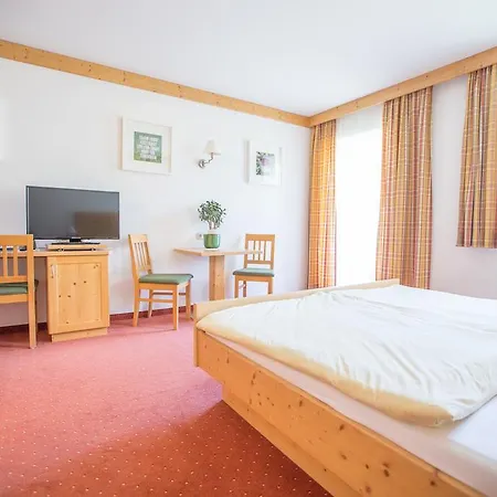 Guest house Appartementhaus Elmo Viehhauser Kg